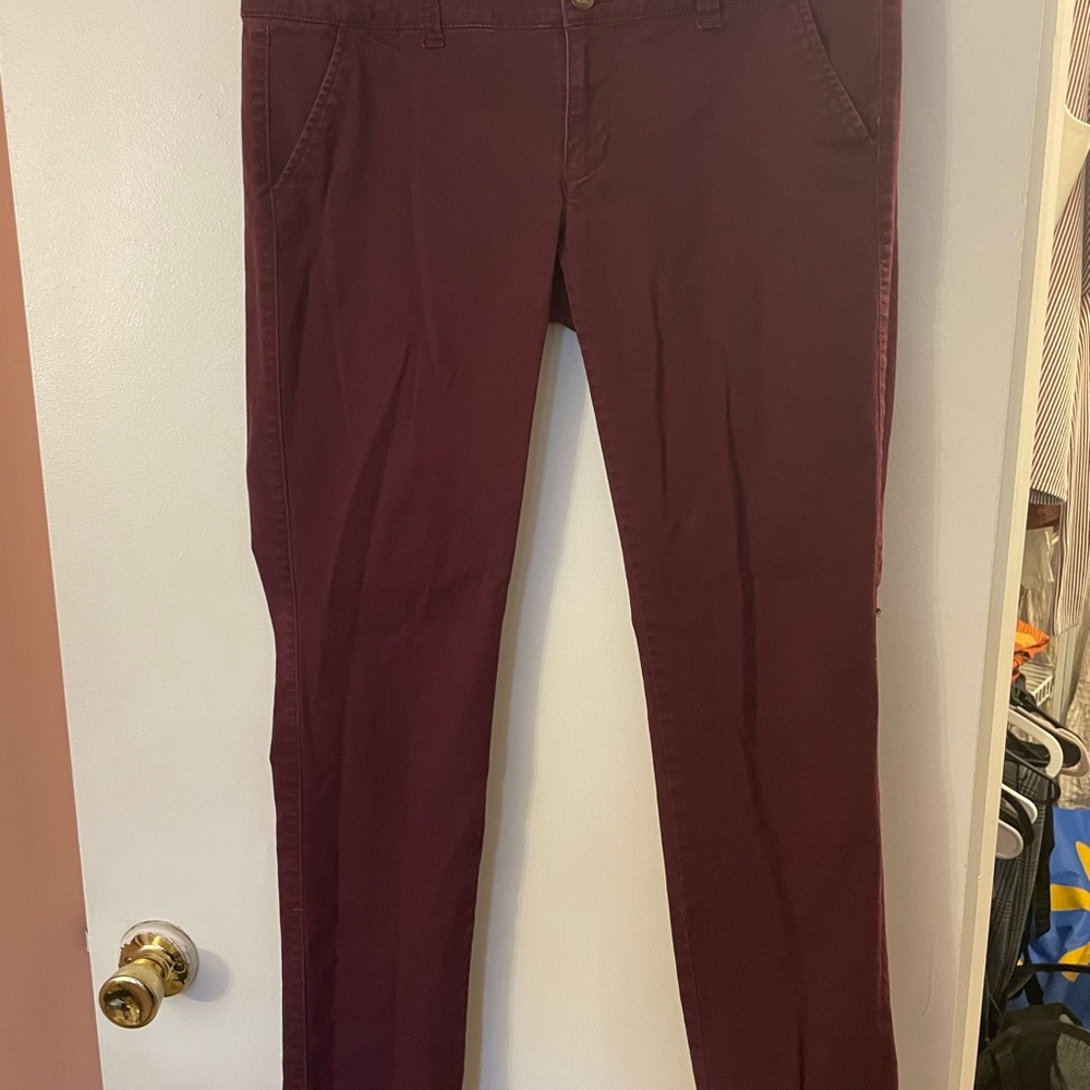 American Eagle Maroon Skinny Jeans Size 6